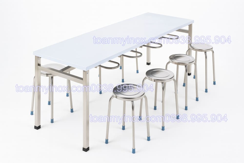 Bàn inox có móc treo ghế (5)